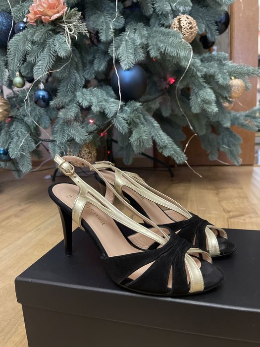 Замшеві босоніжки