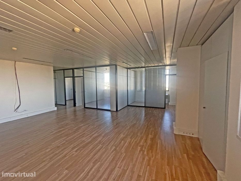 Escritório Venda Prior Velho | 225 m2 | Edifício Sagres