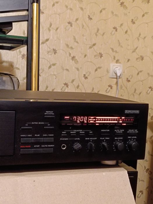 Кассетная дека YAMAHA KX670