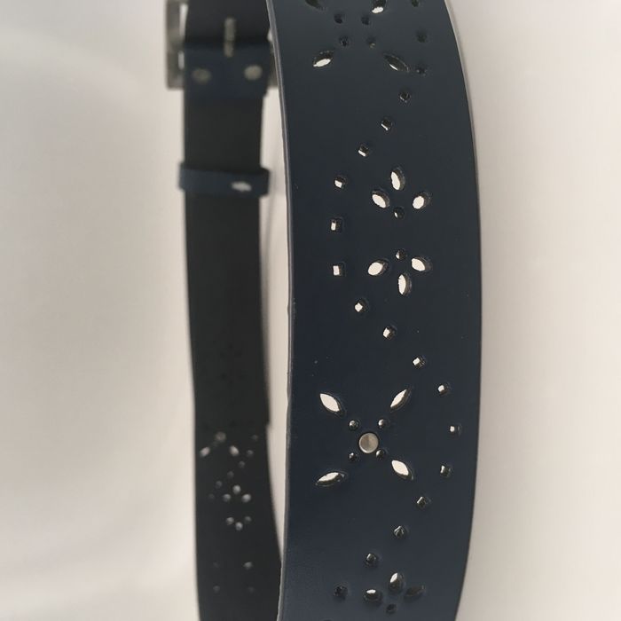 Cinto em ótimo estado (usado apenas uma vez)