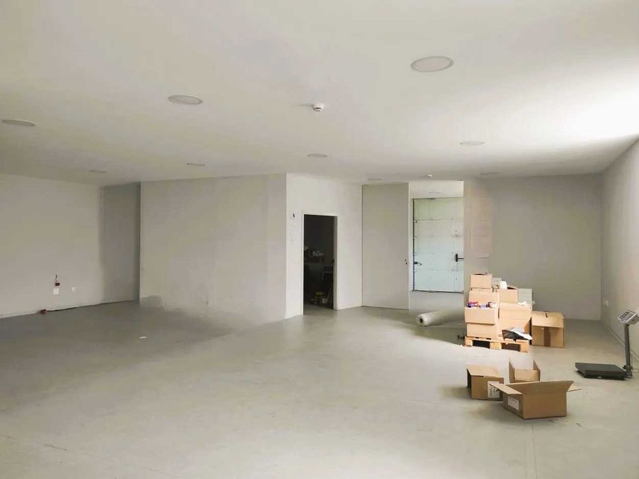 Pavilhão 3.200 m² + Jardim