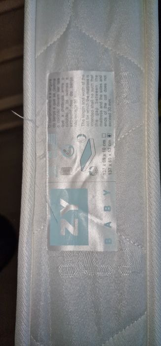 Vende se cama + colchão  montessori