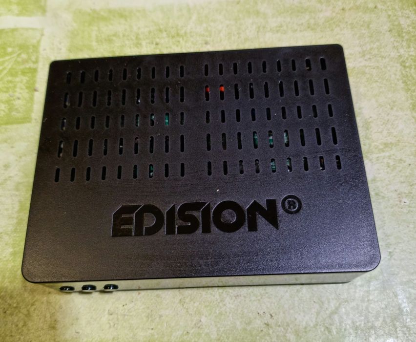 Satellite/Cable Combo Box / Piccollino Cable Box S2+T2/C64738934206979124