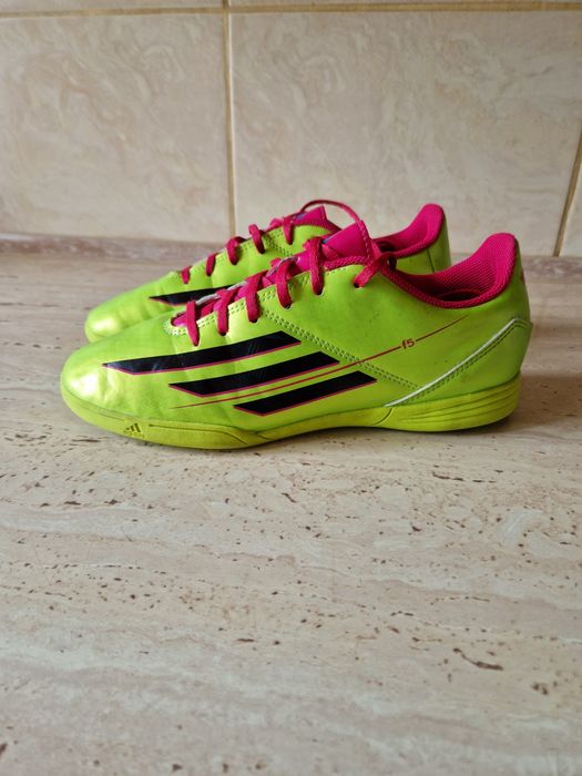 Halówki adidas f 5 r 38 i 2/3