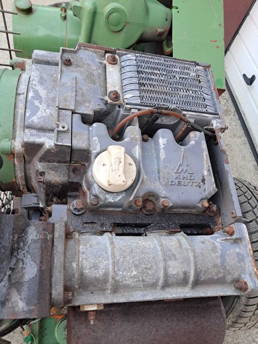Silnik Deutz 2 cylindry agregat napęd WOM