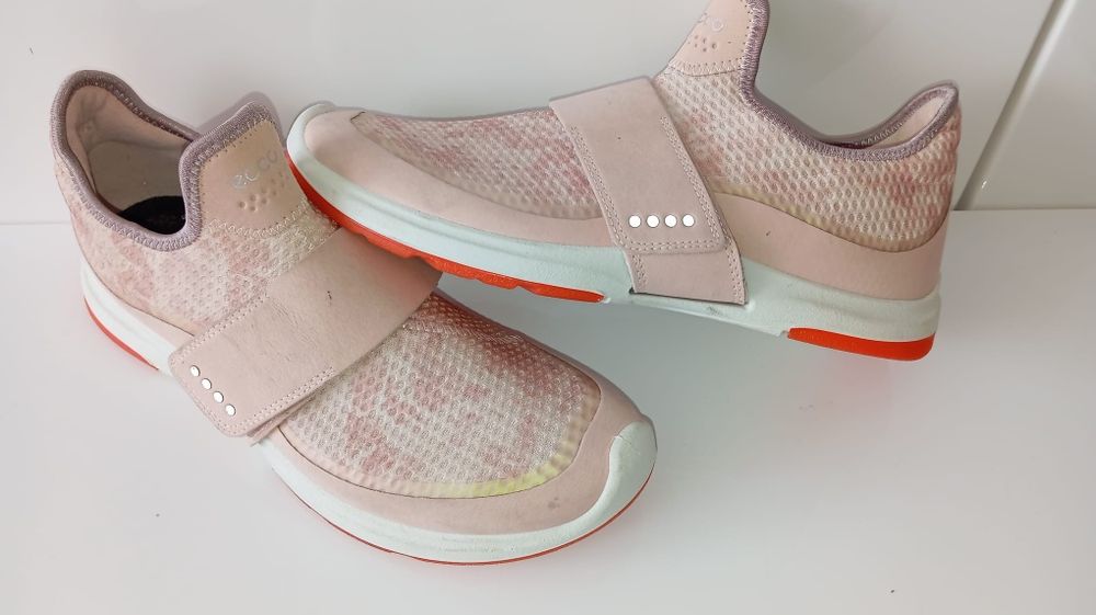 ECCO Biom Amrap rose 39