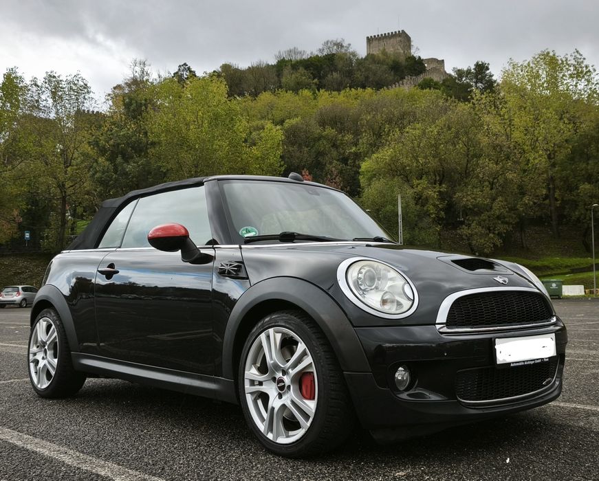 Mini cabrio JCW  211 cv