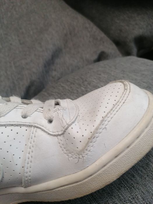 Nike court borough 36