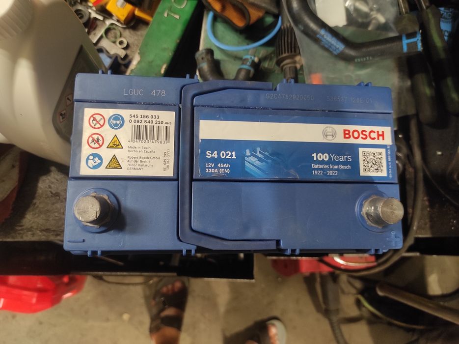Bosch 45ah новый