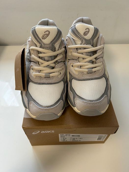 Sapatilhas ASICS  cinzento claro 40,50