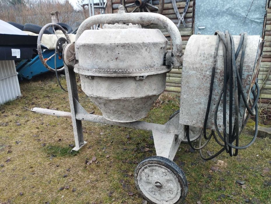 Betoniarka 250l, używana