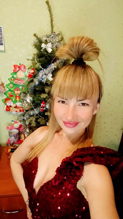 Сукня в паєтках!