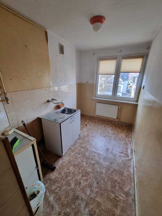 2 pokojowe mieszkanie, 2 piętro z balkonem centrum Gryfic