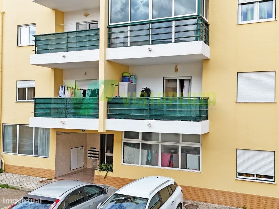Apartamento T2 na Zona do Chinicato em Lagos, com Lugar de Garagem ...