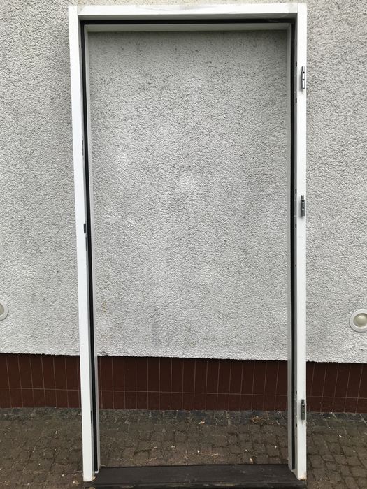 Ościeżnica stalowa 90 KMT NT 75 biała struktura prawa nowa