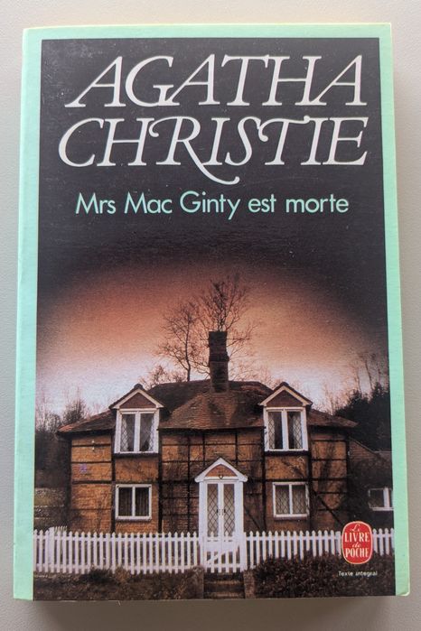 Livro em francês. Agatha Christie e outros.
