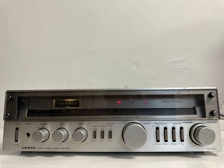 Mocny amplituner stereo Onkyo TX-2000 Hi-Fi Phono Loudness Servo Locked Japan