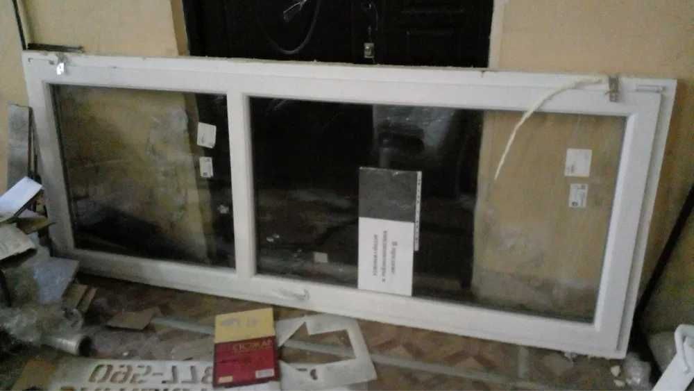 Пластиковая балконная дверь 240*97 см