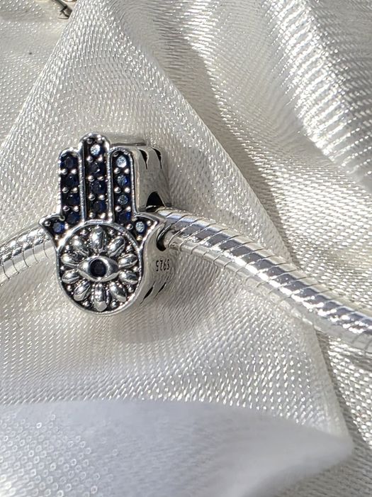 Charms srebrny ręka Fatimy do bransoletki Pandora  S925