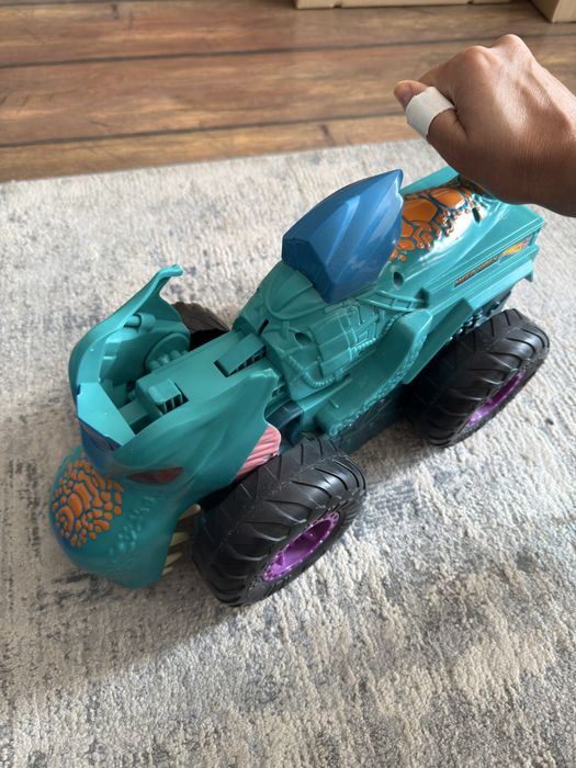 Hot Wheels pożeracz aut