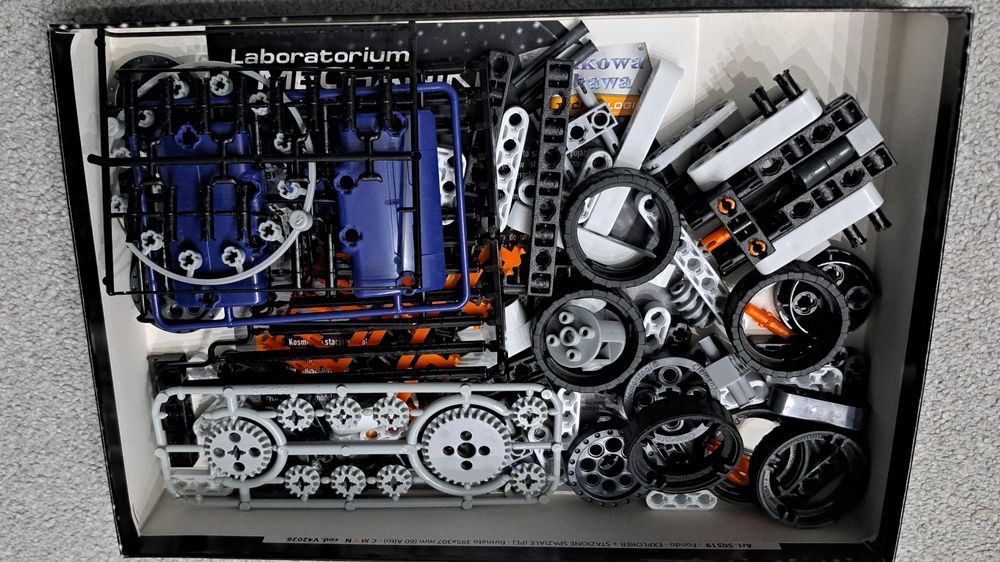 Laboratorium mechaniki - 2 modele do składania