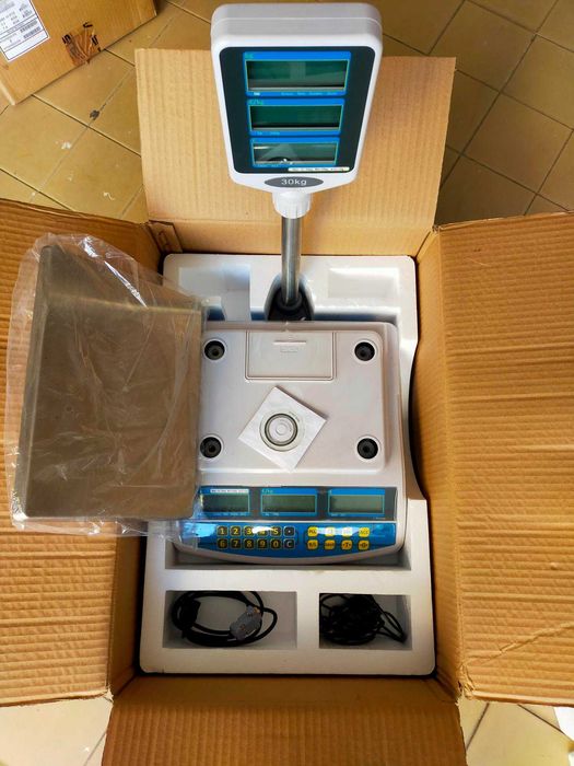 Balança comercial modelo Braxtram  VW 15/30 Kg