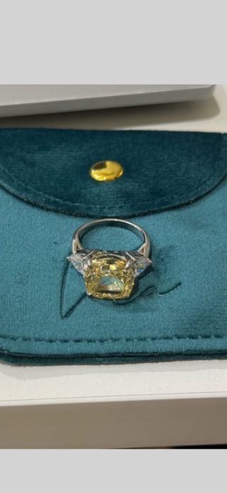 Колечко срібло 925, камінь муасаніт, 16 розмір