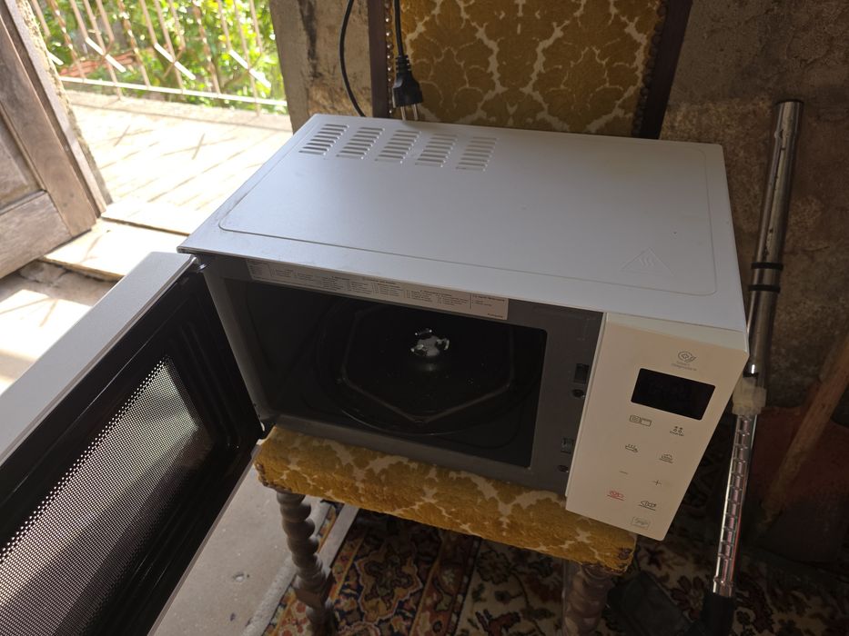Micro-ondas LG usado