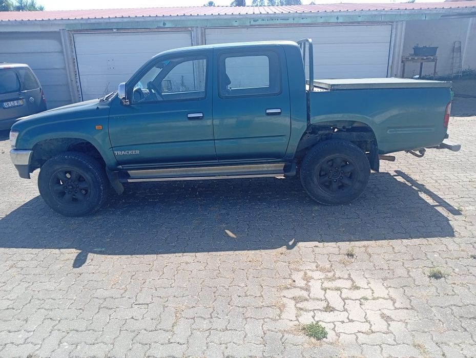 Toyota Hiace tracker 2.4 TD 4x4