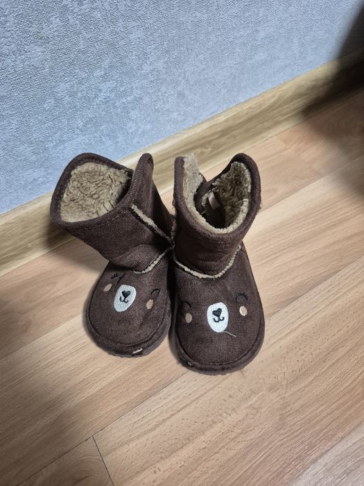 Віддам безкоштовно угги на зиму