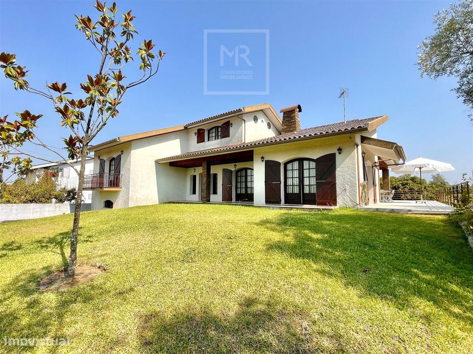 Moradia T4 Isolada a 5 minutos de Anadia