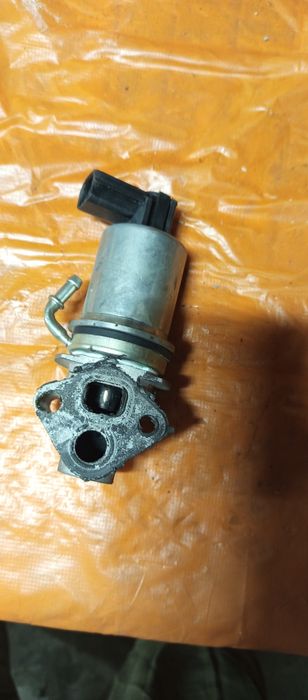 Клапан егр и радиатор охлаждения на Фольксваген т5