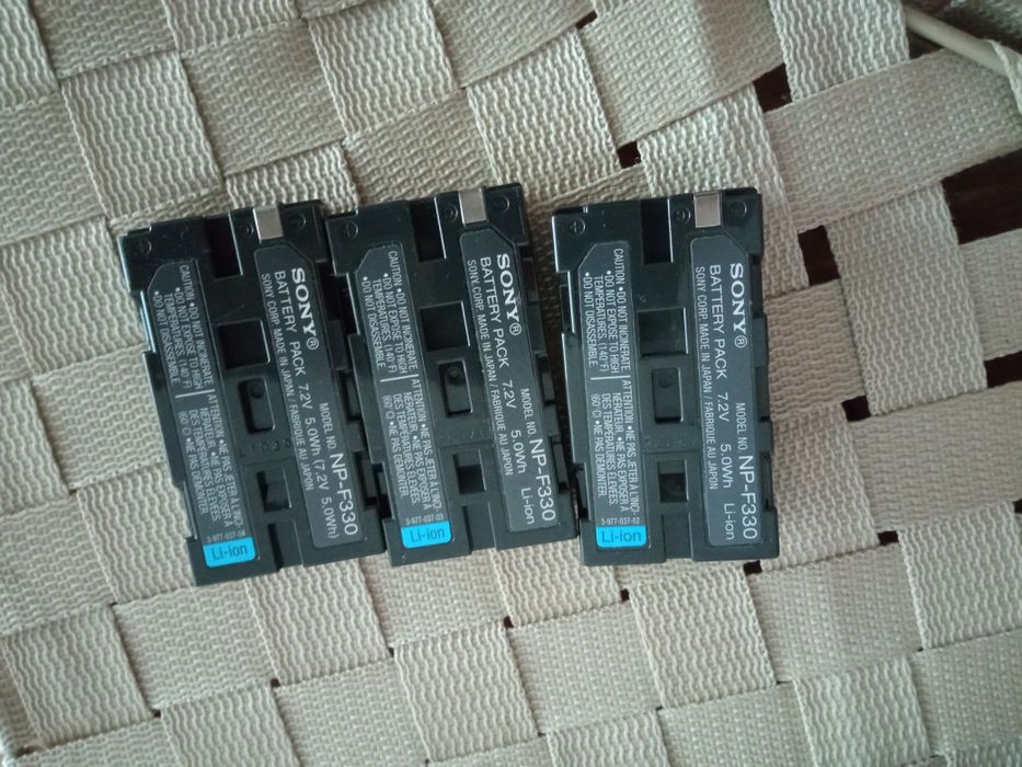 3 baterias Sony NP- f330