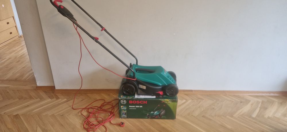 Kosiarka elektryczna BOSCH rotak er32