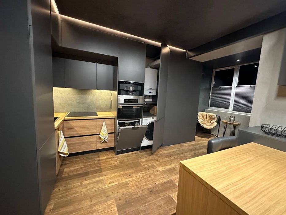 Однокімнатна, дизайнерська квартира в центрі