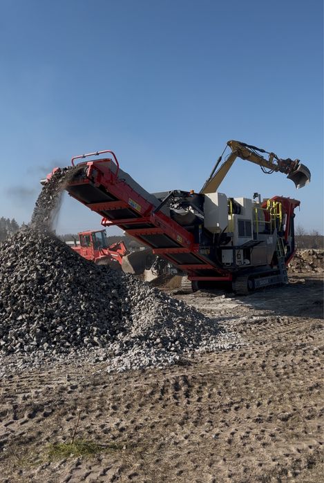 Usługi Kruszarka Wynajem Kruszarki Kruszenie Gruzu Kruszarka Sandvik