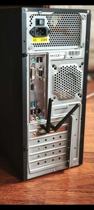 Computador completo a funcionar perfeitamente448430534192025601