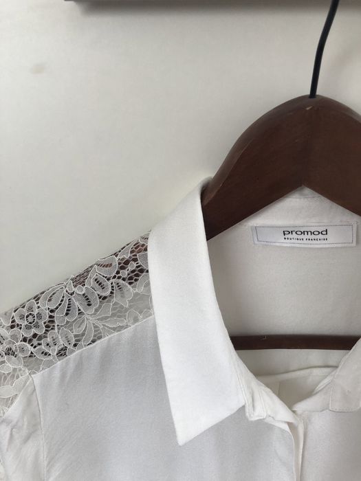 Biała koszula z koronką Promod L