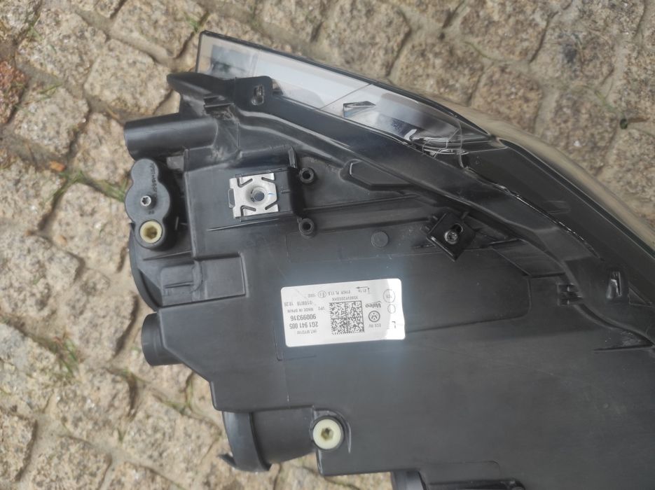 Farol esquerdo Volkswagen Polo IV