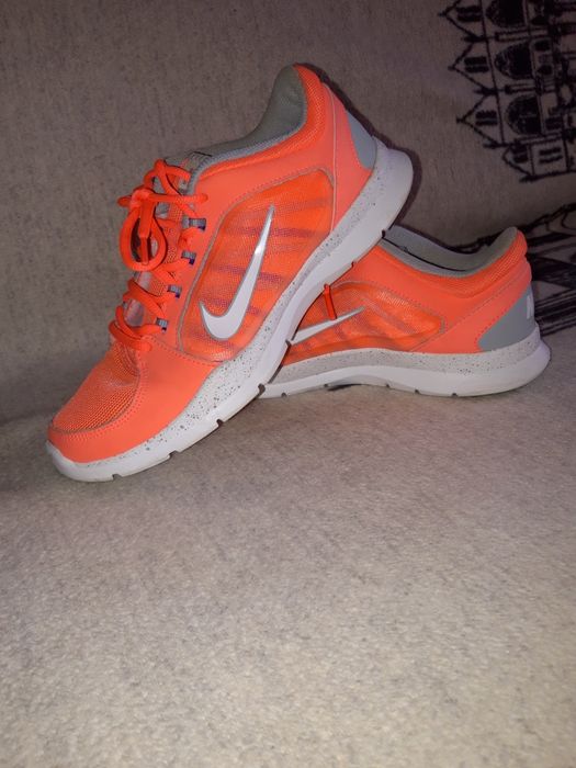 Кроссовки Nike 25.5см(ориг.)