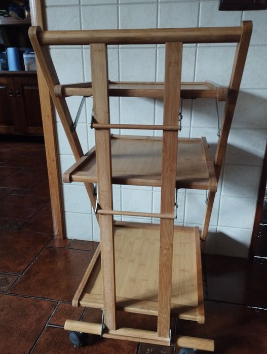 Móvel de apoio de cozinha