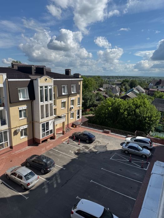 Продам видовую двухкомнатную квартиру в центре города