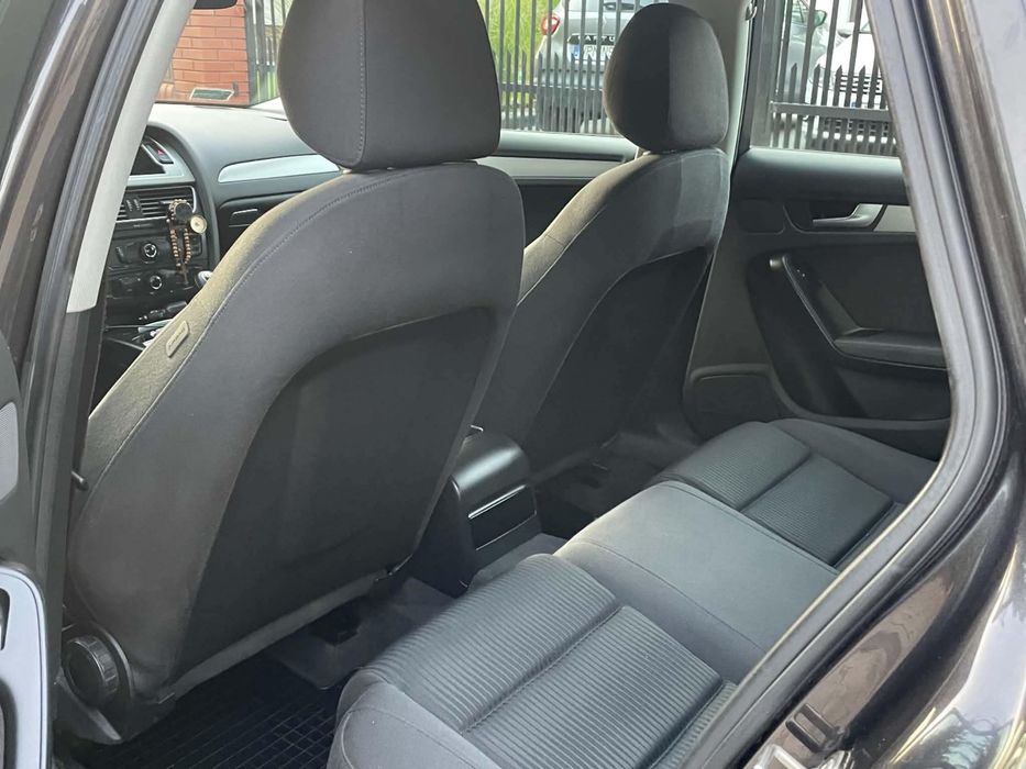 Audi A4 B8 2.0 143km 2008r
