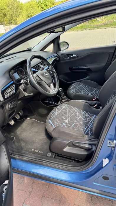 Opel Corsa E Color Edition