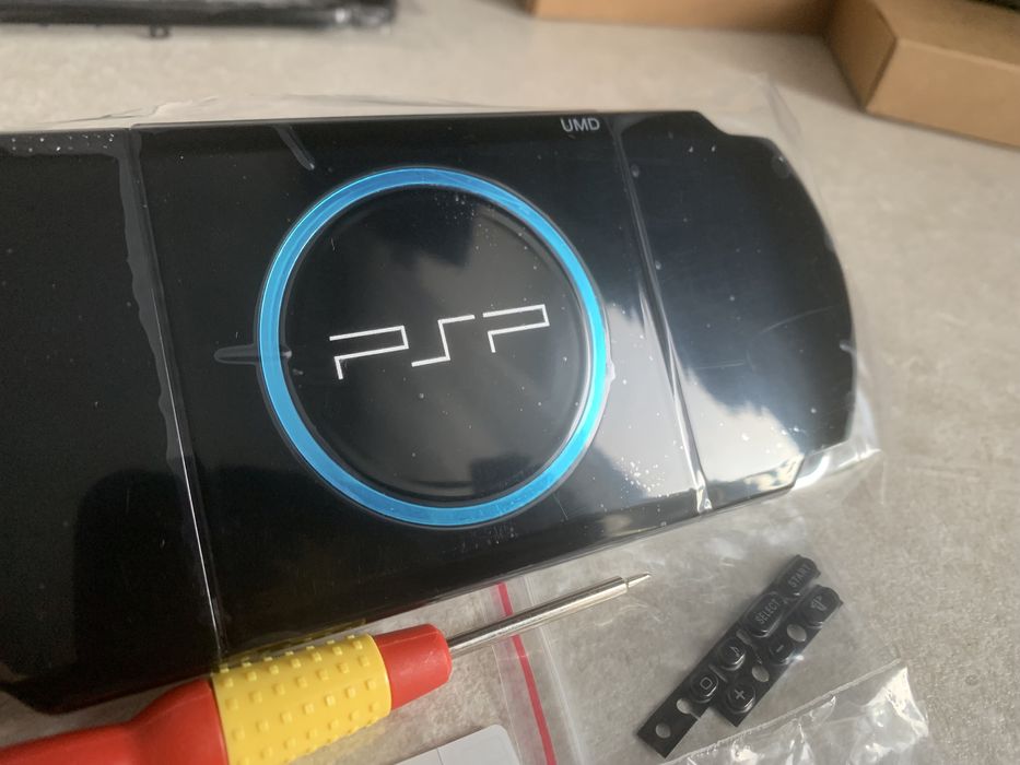 Psp 3000 корпус чорний новий!