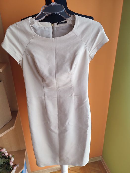 Sukienka beż Mohito 34