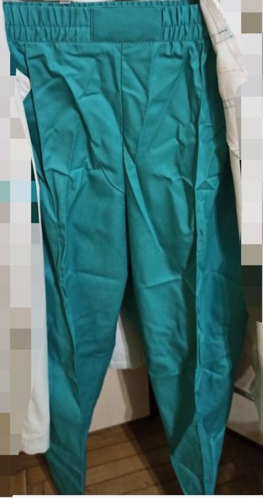 Халати ЖІНОЧІ 50 і 52 , штані 50