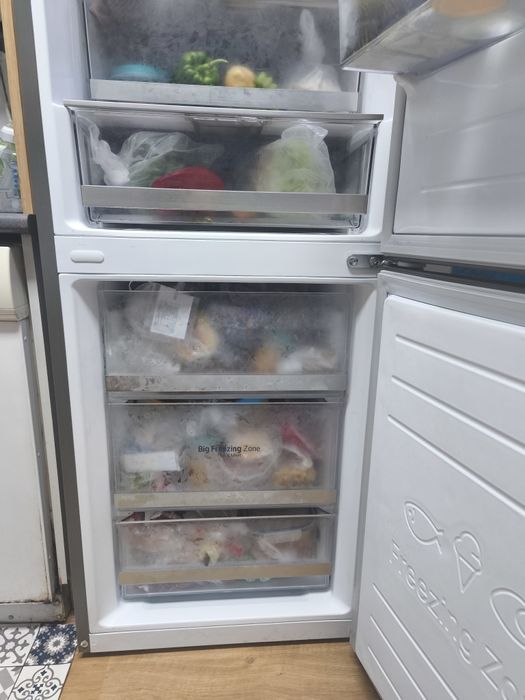 Frigorífico Combinado LG GBB72PZVCN1