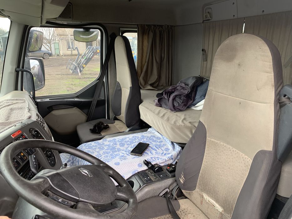 Продам зчіпку Renault Premium 2010 + алюмінієвий самоскид Schmitz 2009