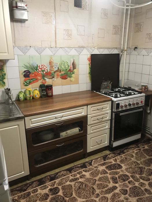 Сдаю 2 комнатную квартиру центр